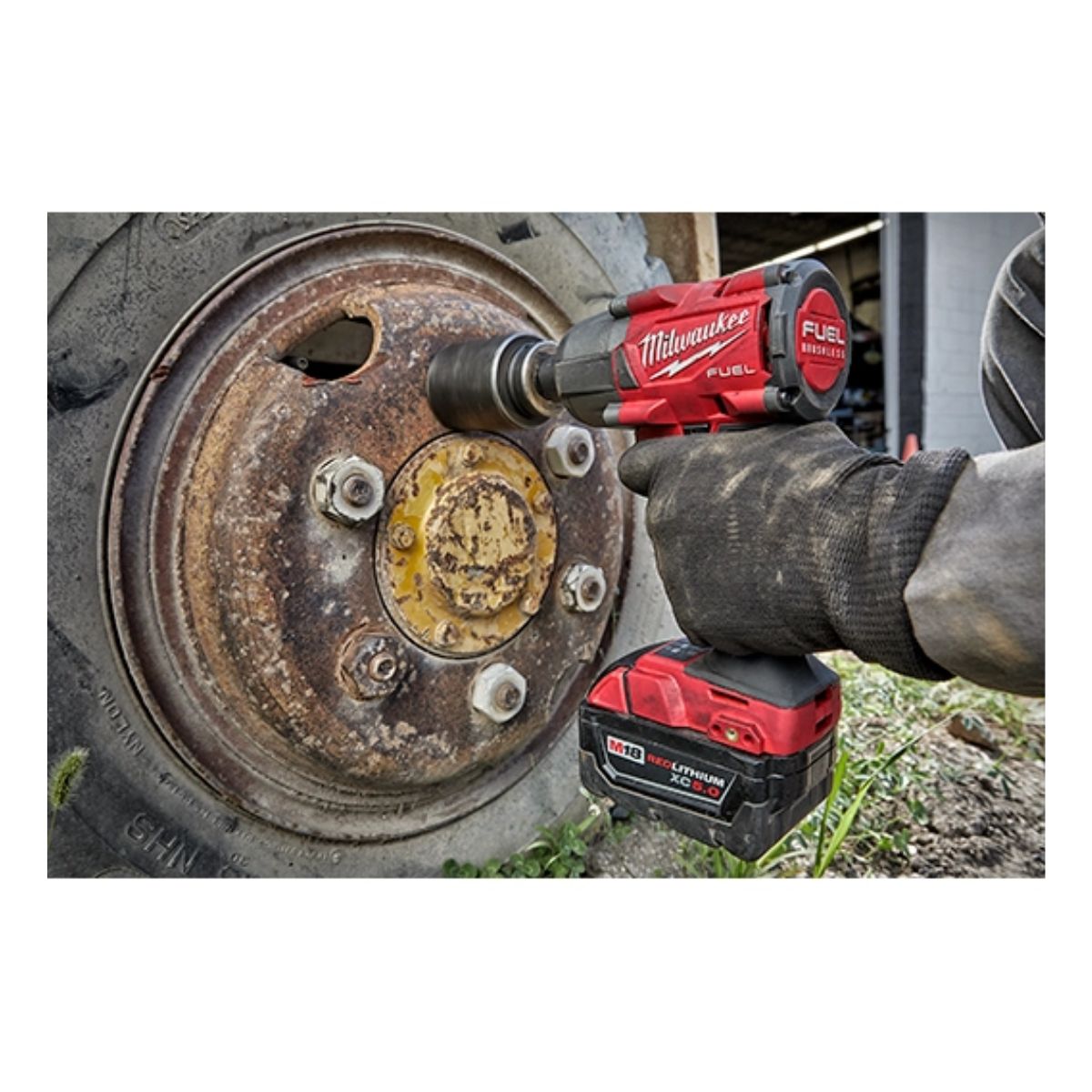 Llave de Impacto a Batería M18 FUEL 1/2" con Anillo 2962‑22R - Ferretería - Aripaty