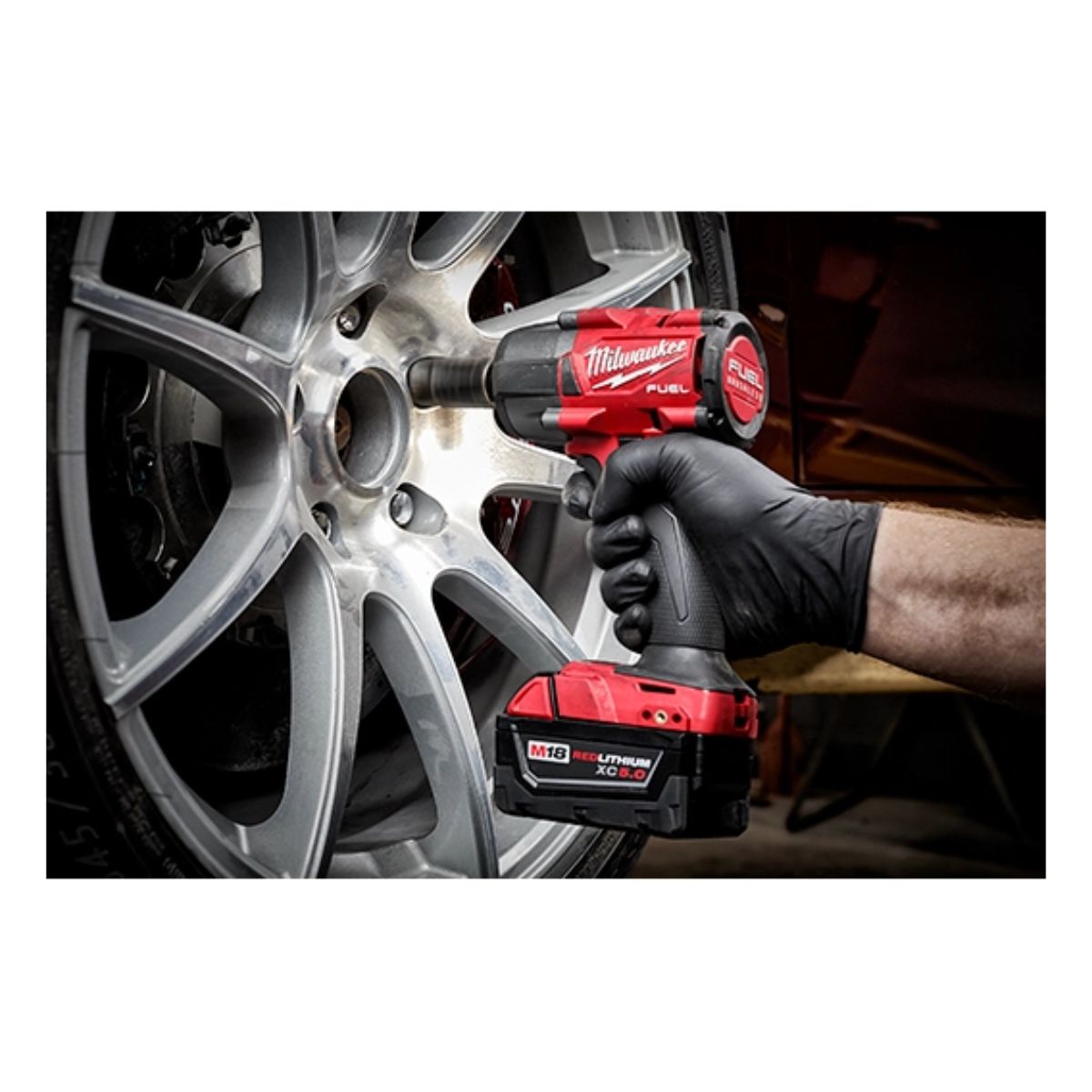 Llave de Impacto a Batería M18 FUEL 1/2" con Anillo 2962‑22R - Ferretería - Aripaty