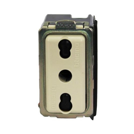 Enchufe 2P+T Magic 5180, 10-16A, 250V, Blanco